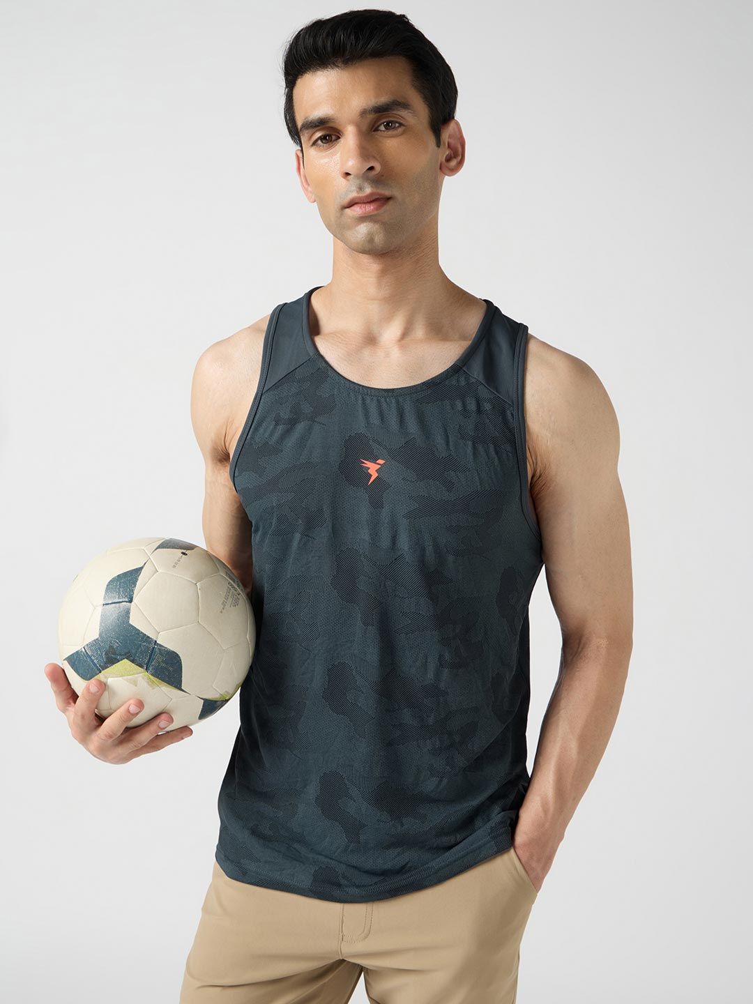 Technosport Men Colorblock Slim Fit Round Neck Sports Innerwear Vest with VENTMESH
