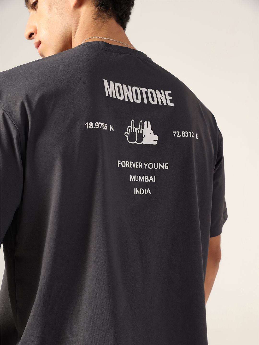 Monotone Men Typography Printed Boxy T-shirt