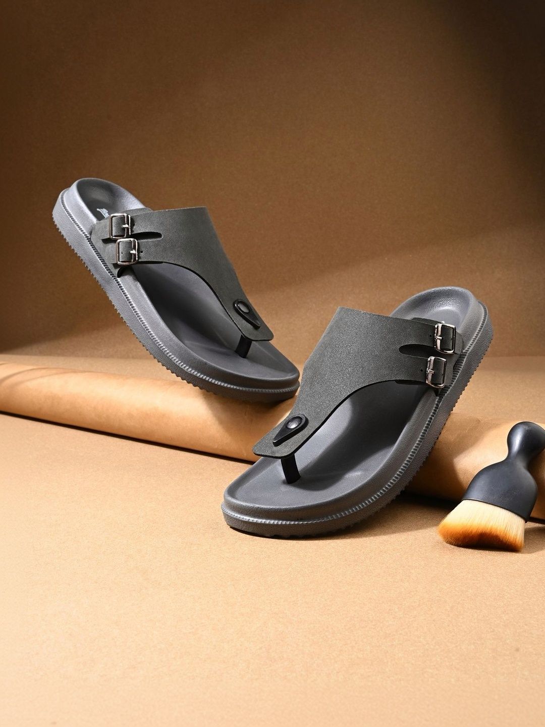 The Roadster Lifestyle Co Men Buckle Detail Thong Flip Flops
