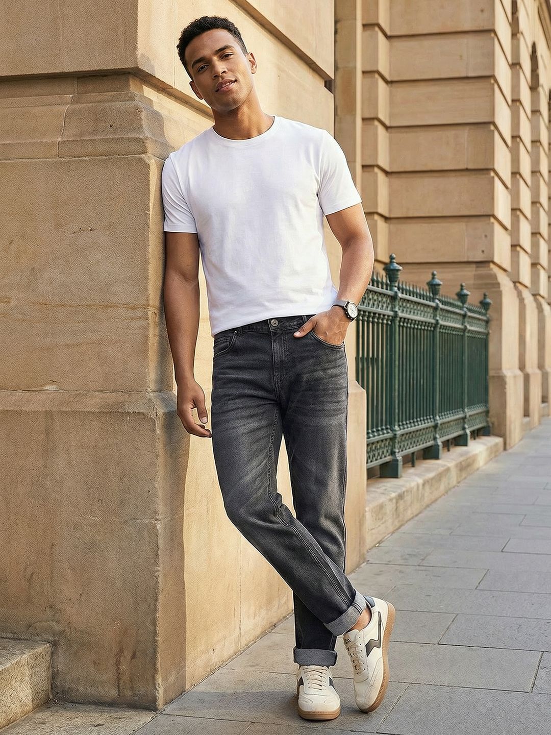 The Roadster Lifestyle Co. Men Slim Fit Light Fade Stretchable Jeans