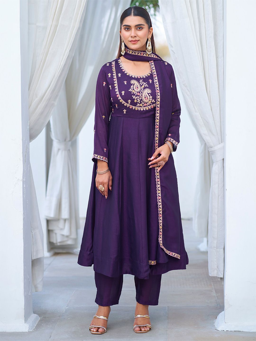 Royal Export Women Ethnic Motifs Embroidered Regular Thread Work Kurta with Trousers & With Dupatta