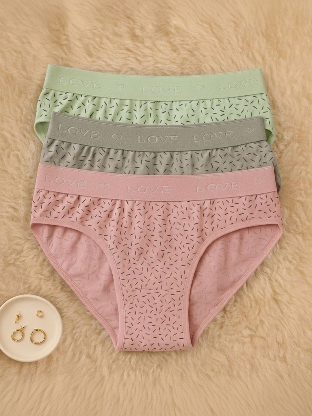 Nakshu Women Pack of 3 Printed Seamless Assorted Cotton Hipster Briefs