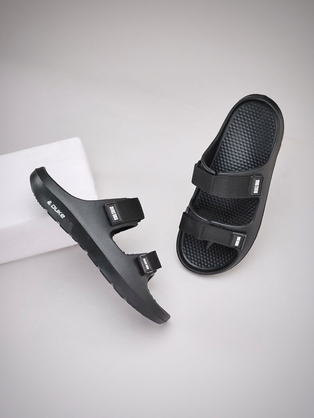 Duke Mens Black Sliders