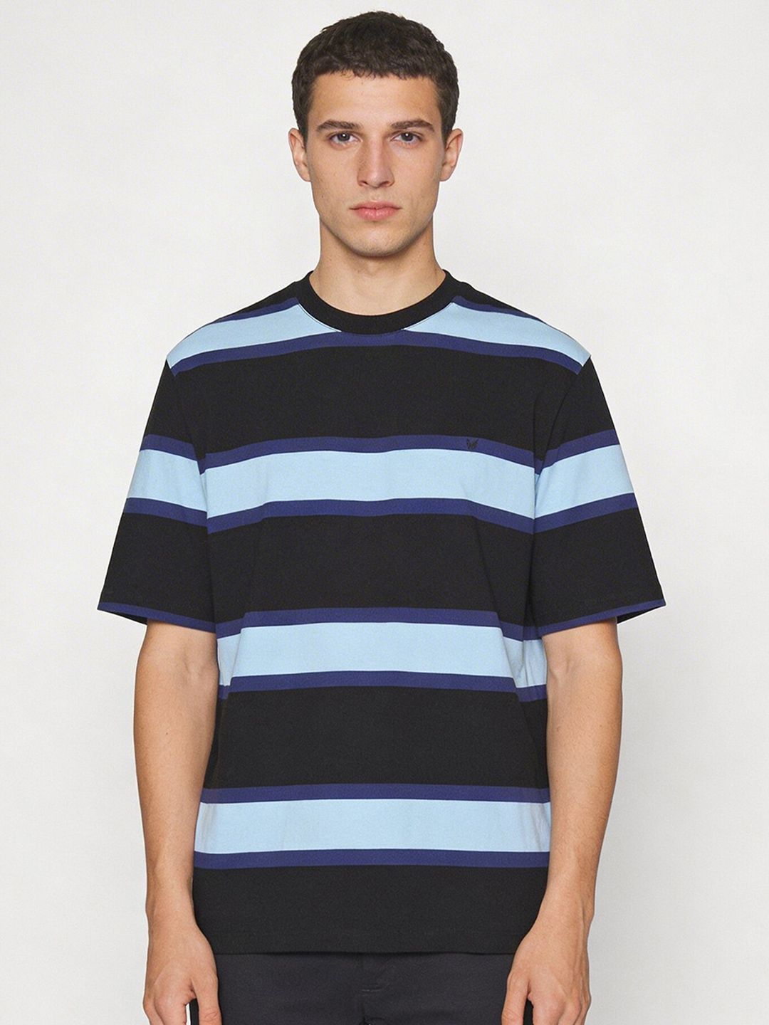 Blackberrys Striped Drop-Shoulder Sleeves Relaxed Cotton T-shirt