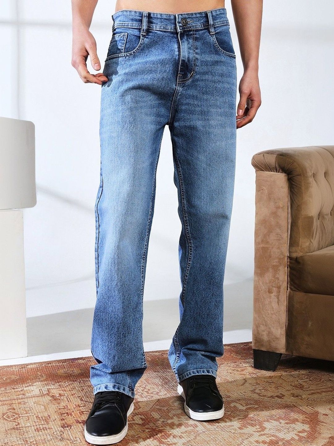 DENIMLOOK Men Jean Straight Fit Mid-Rise Mildly Distressed Light Fade Stretchable Jeans