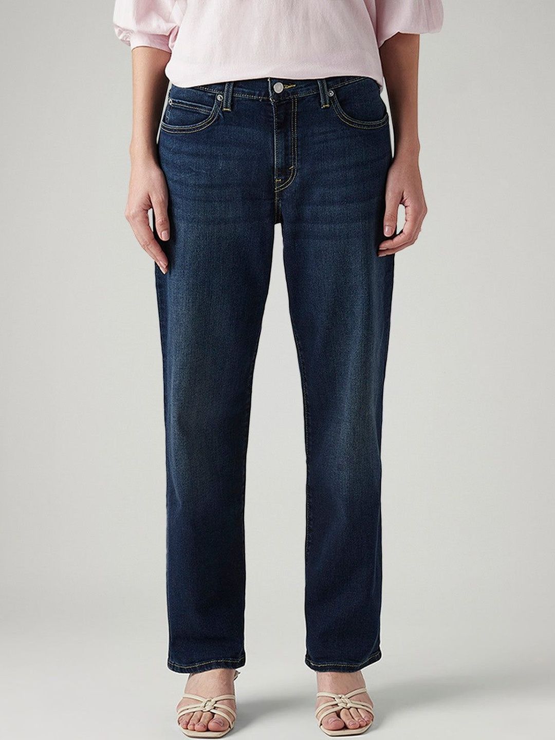 Classic Mid-Rise Light Fade Stretchable Jeans