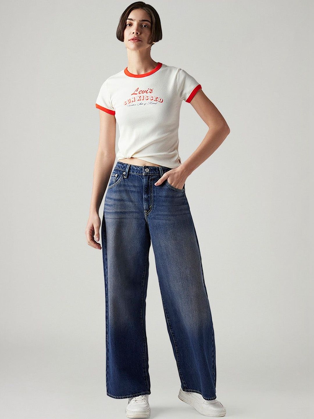 Classic Wide Leg High-Rise Light Fade Jeans