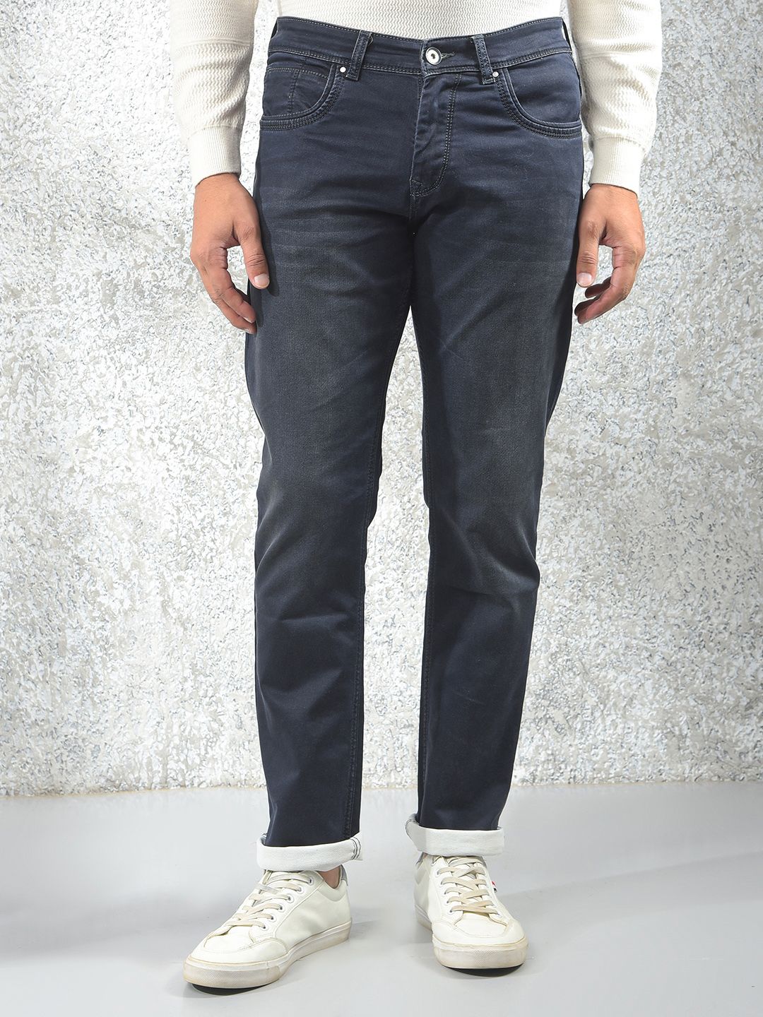 Crimsoune Club Men Slim Fit Mid-Rise Light Fade Stretchable Jeans