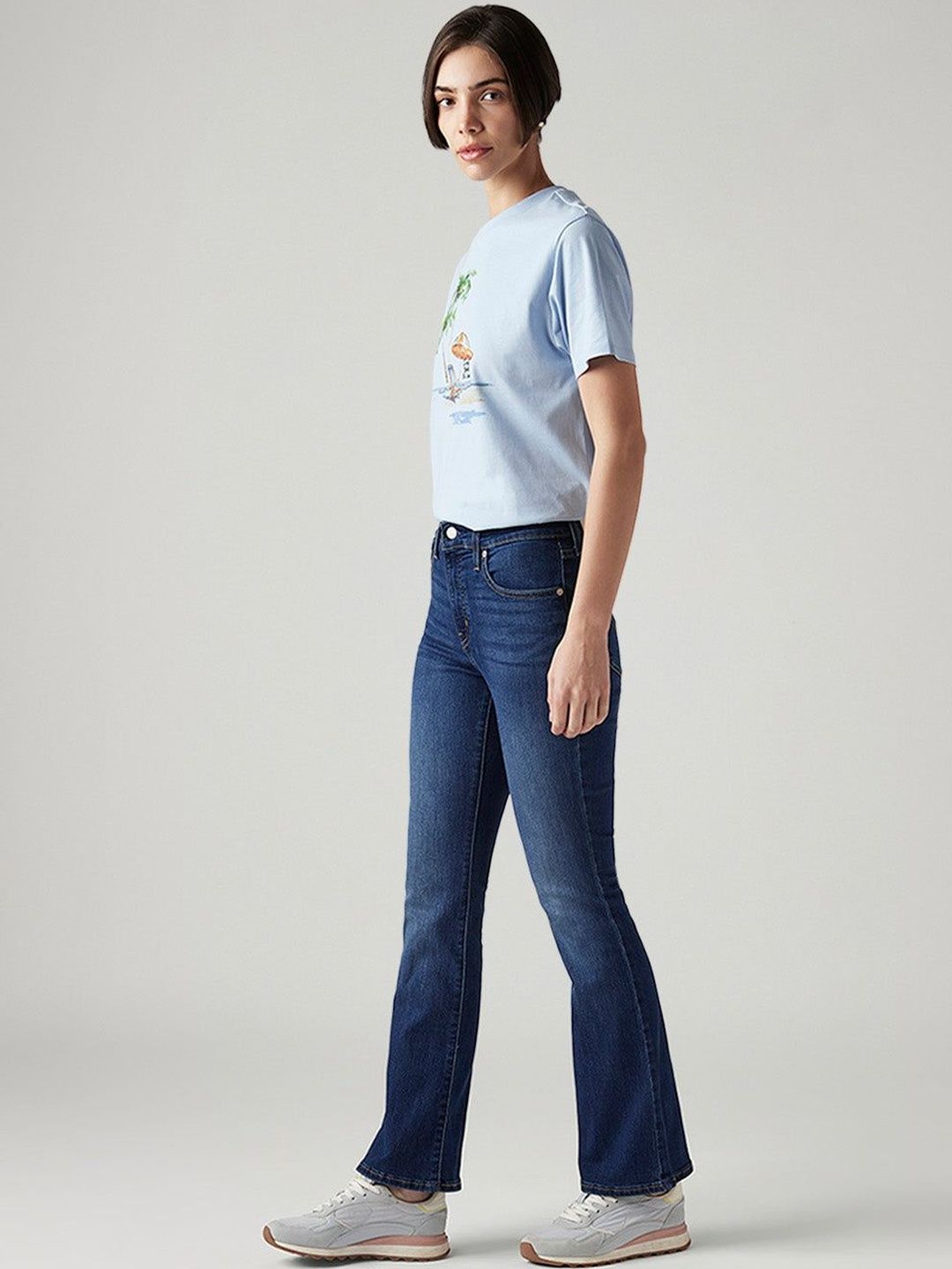 Classic Bootcut High-Rise Light Fade Stretchable Jeans