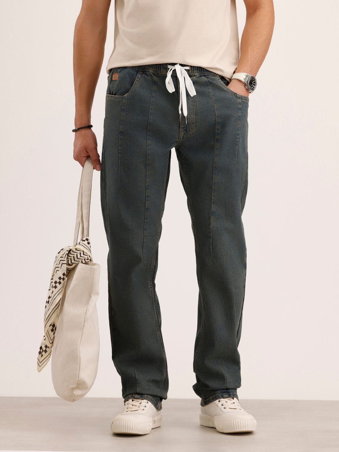 WROGN Men Anti Fit Heavy Fade Stretchable Jeans