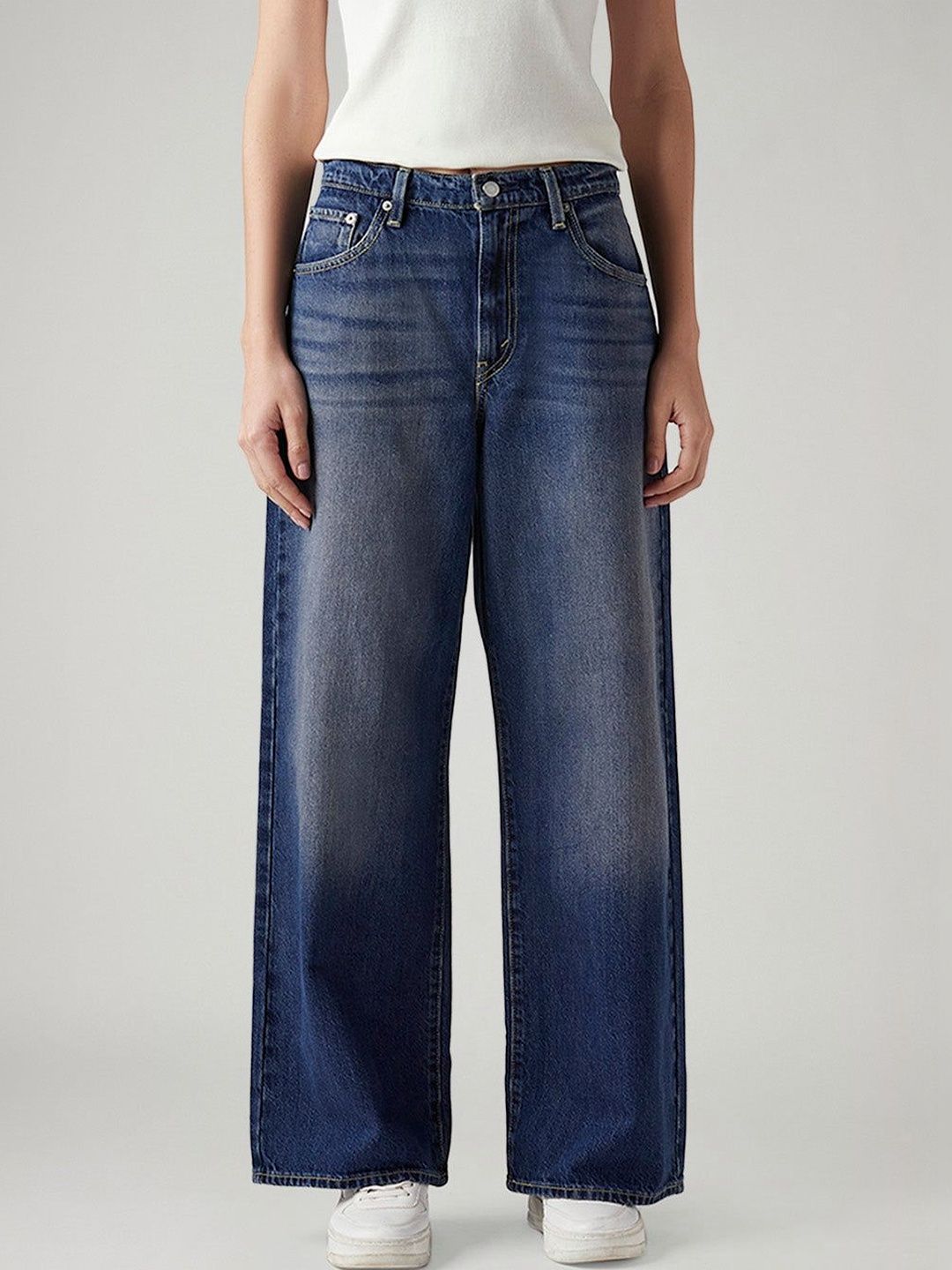 Classic Wide Leg High-Rise Light Fade Jeans