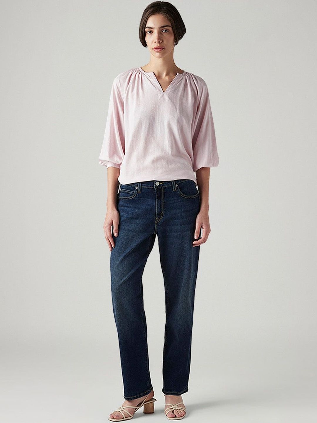 Classic Mid-Rise Light Fade Stretchable Jeans