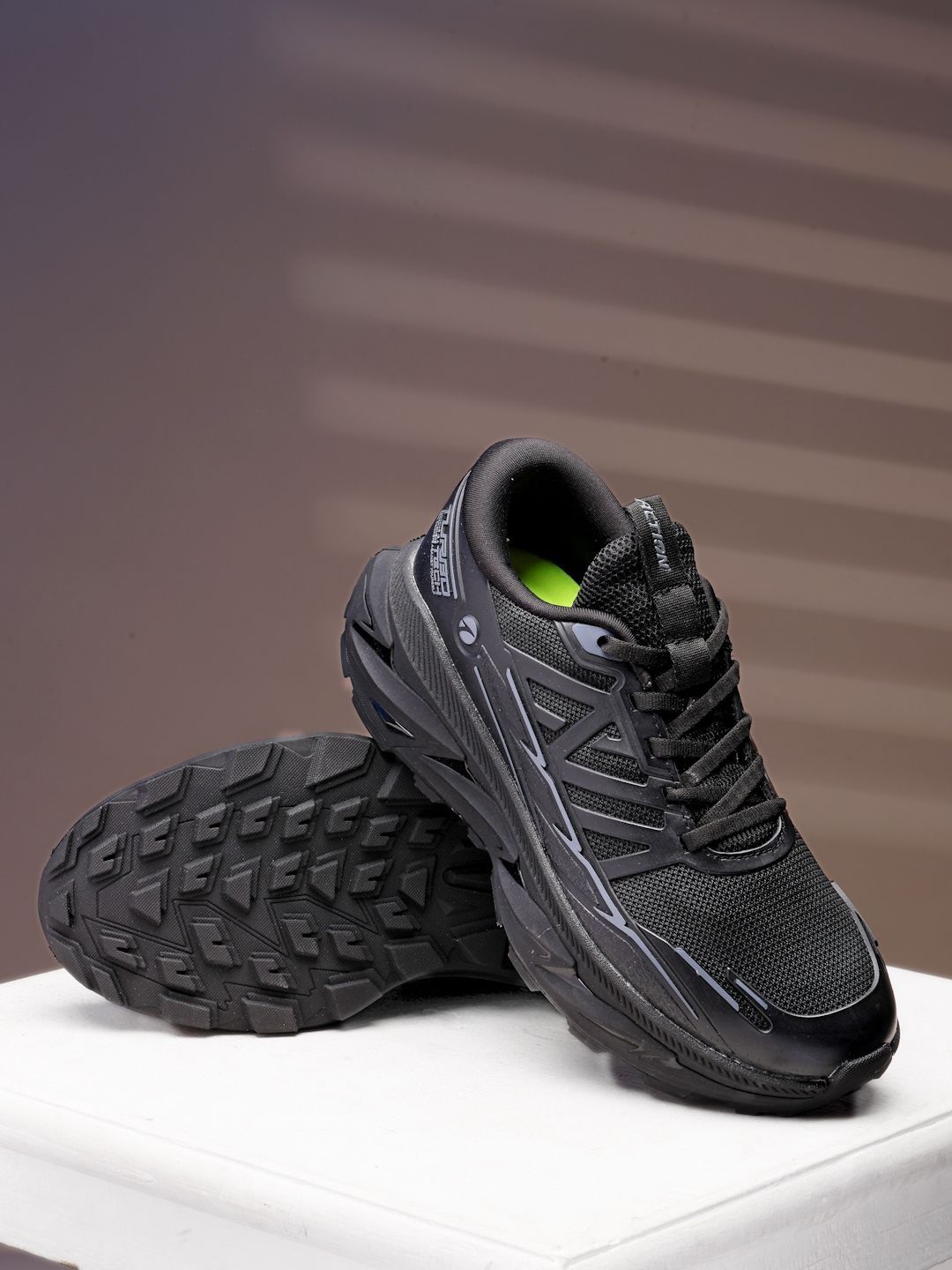 Action Men Mesh Running Non-Marking Shoes