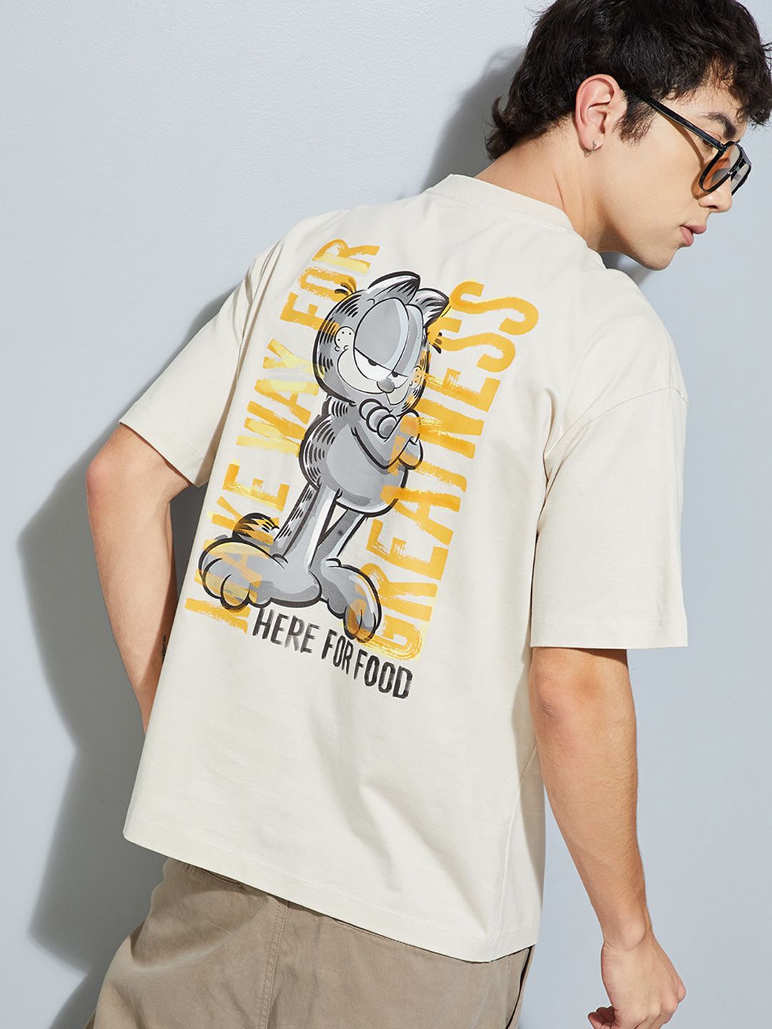 max Graphic Printed Round Neck Cotton T-shirt