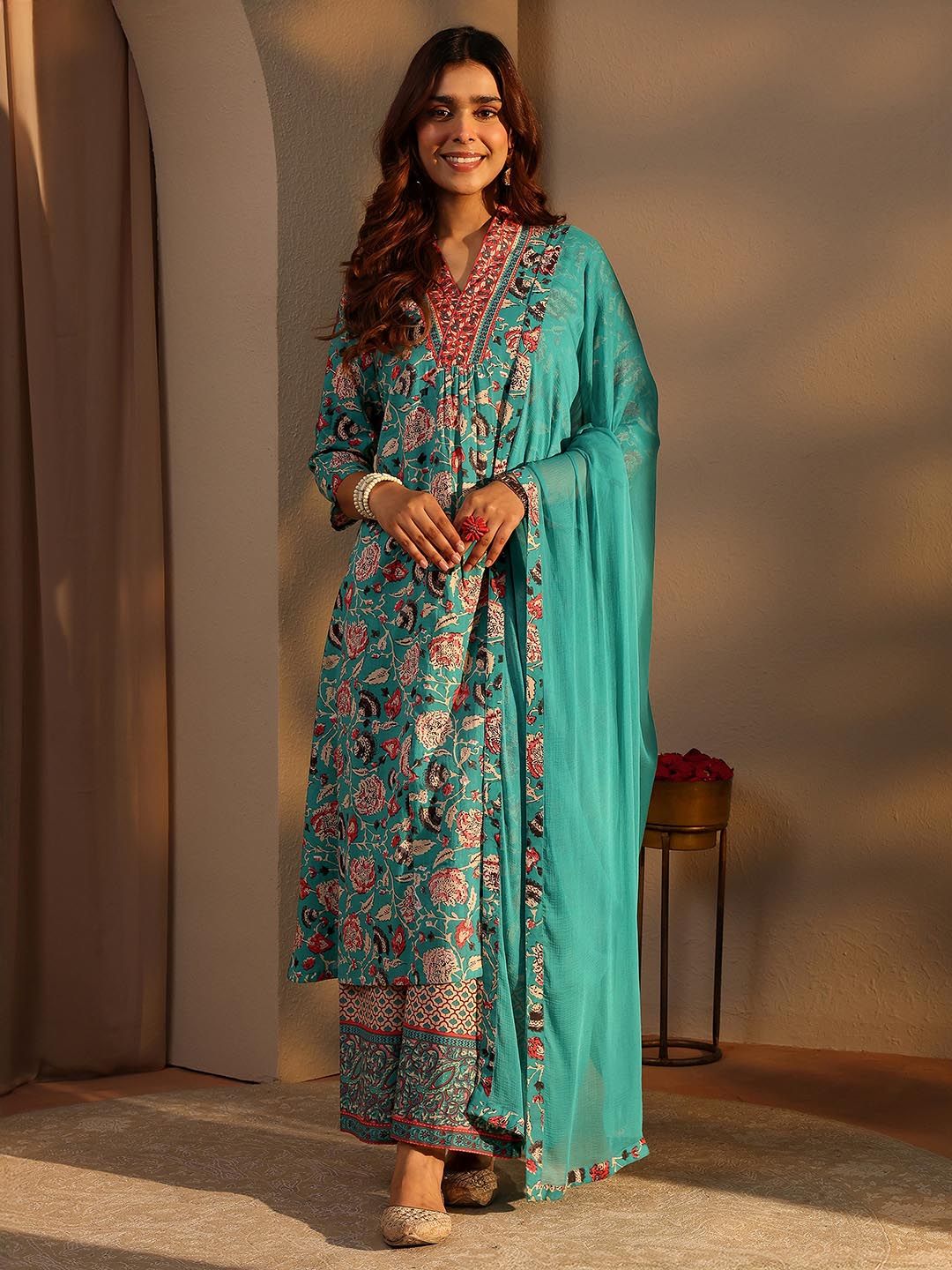 Libas Libas Women Floral Printed Regular Kurta with Palazzos & With Dupatta