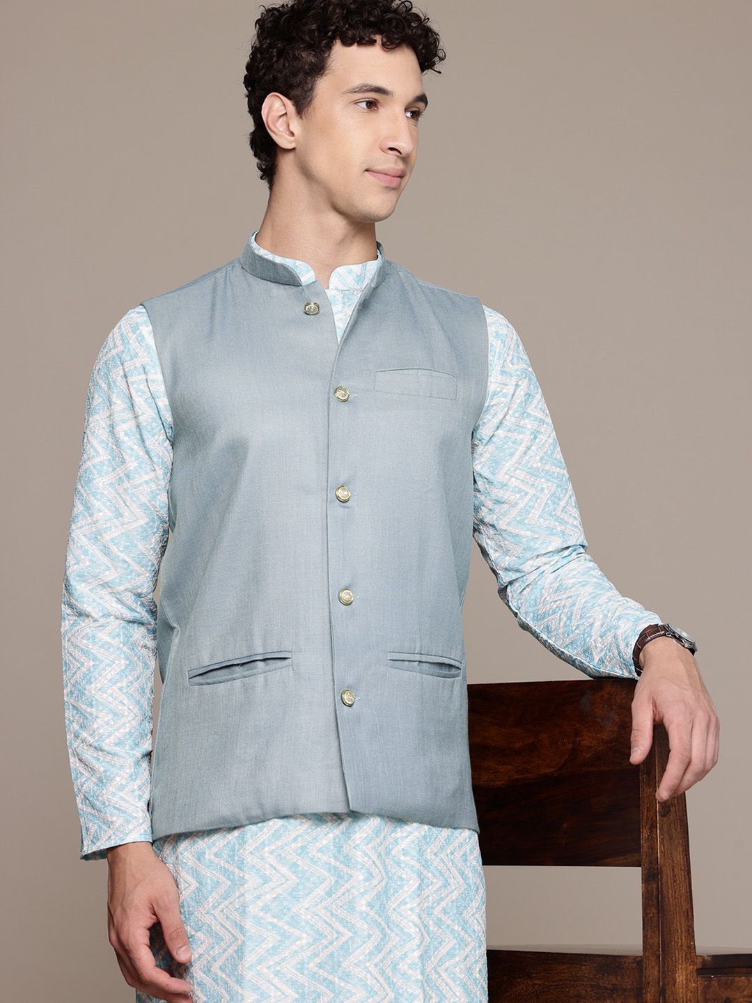 DIVISIVE Mandarin Collar Sleeveless Nehru Jacket