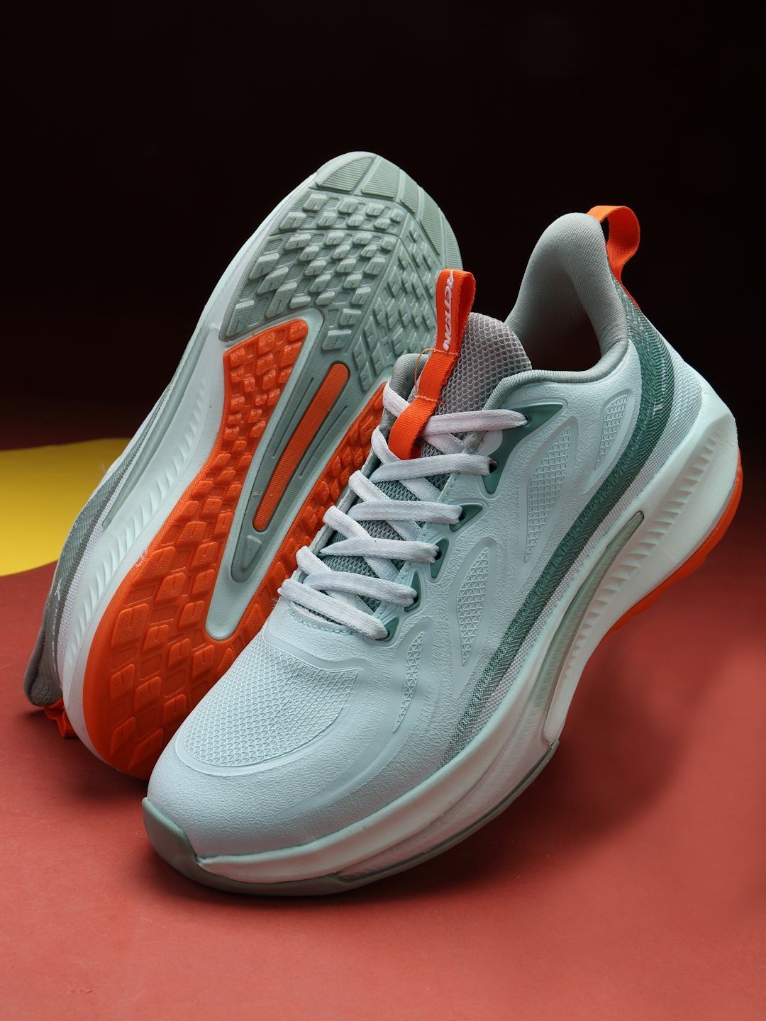 Action Men Mesh Running Non-Marking Shoes
