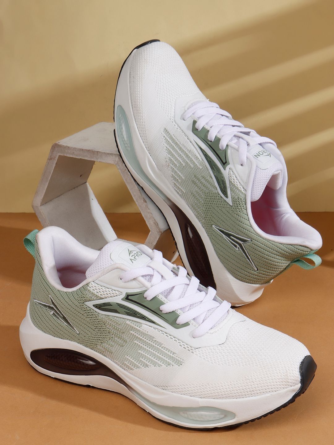 APRON Men Textile Running Non-Marking Shoes