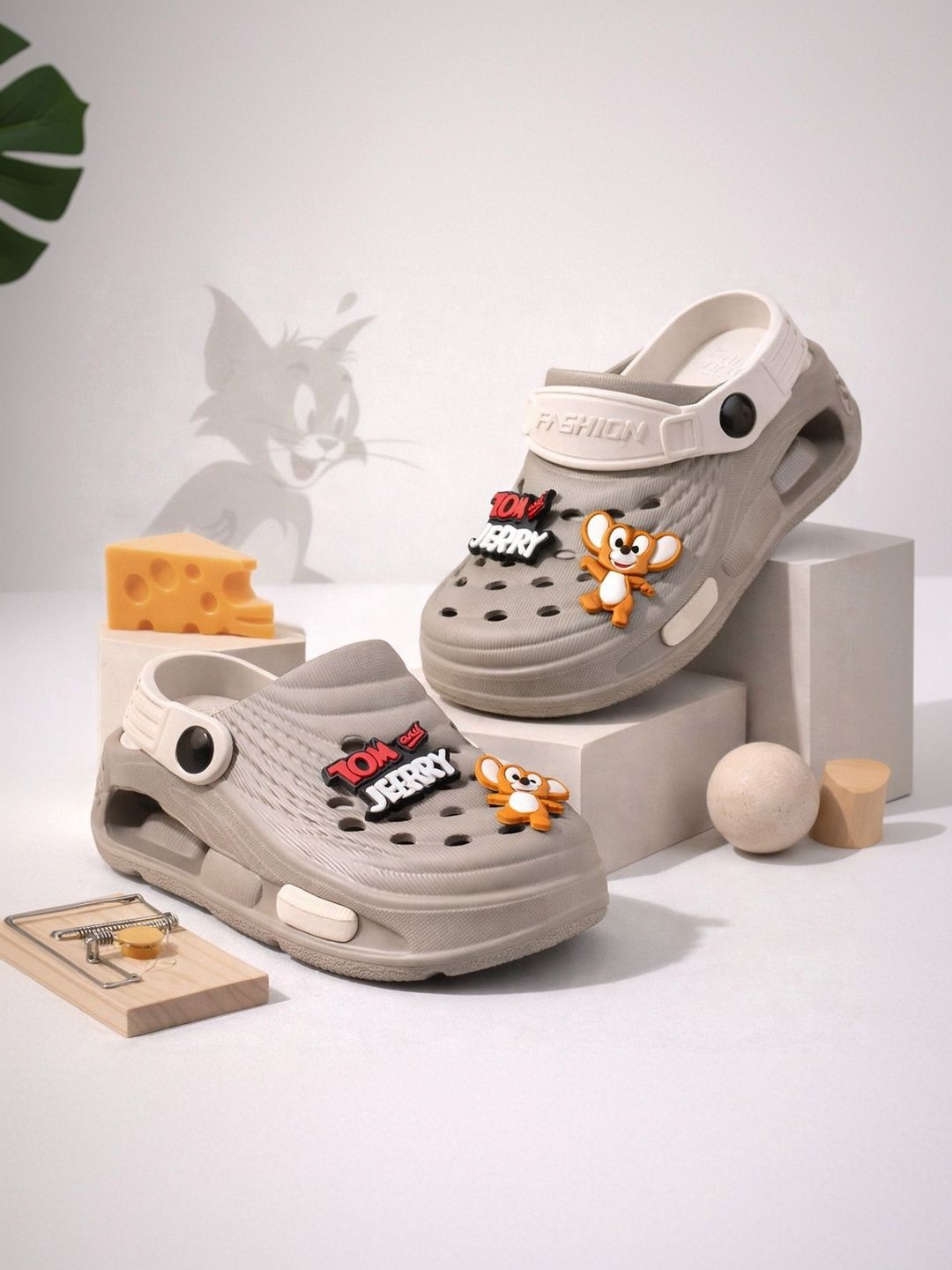 AMAEZO Unisex Kids Clogs Sandals