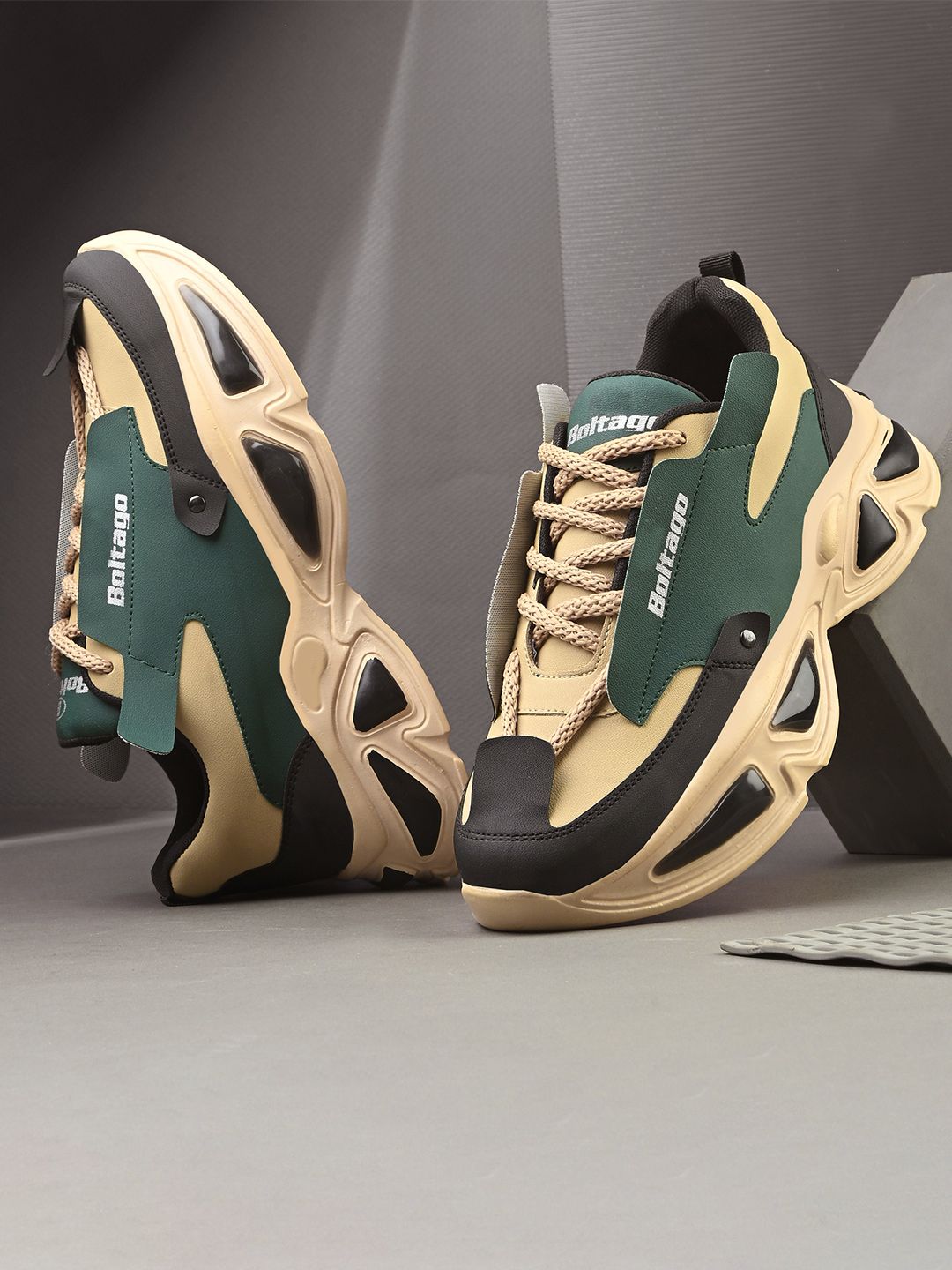 BOLTAGO Men Training or Gym Shoes