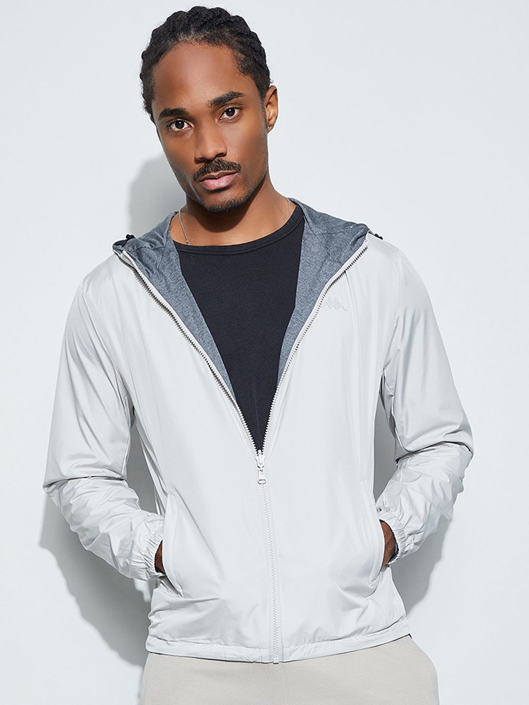 Kappa Men Colourblocked Lightweight Outdoor Woven Jacket