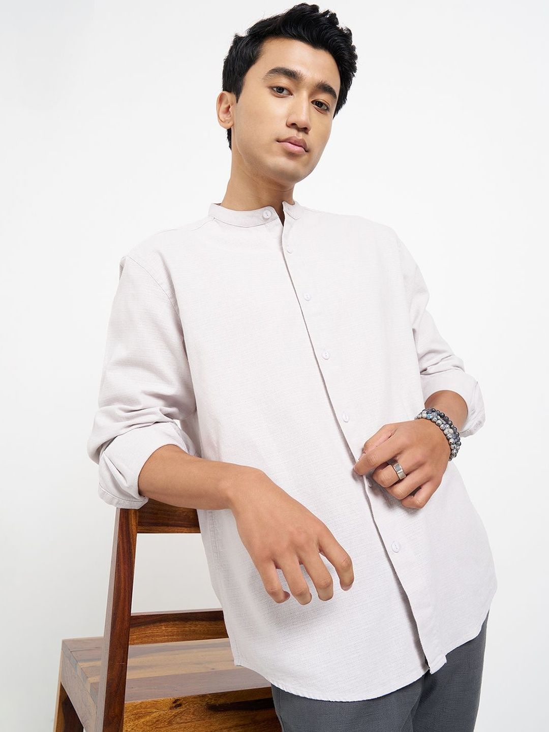 7 Alt by Pantaloons Grey Solid Relaxed Fit Mandarin Collar Shirts