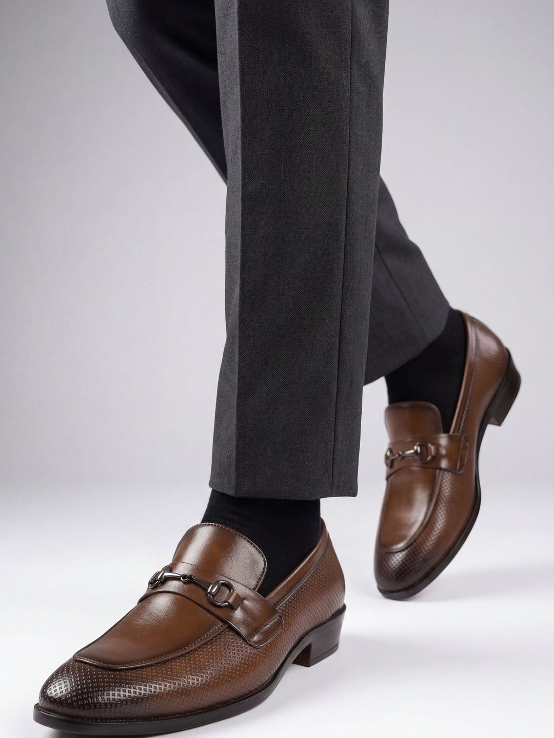 House of Pataudi Men  Round Toe Formal Slip On