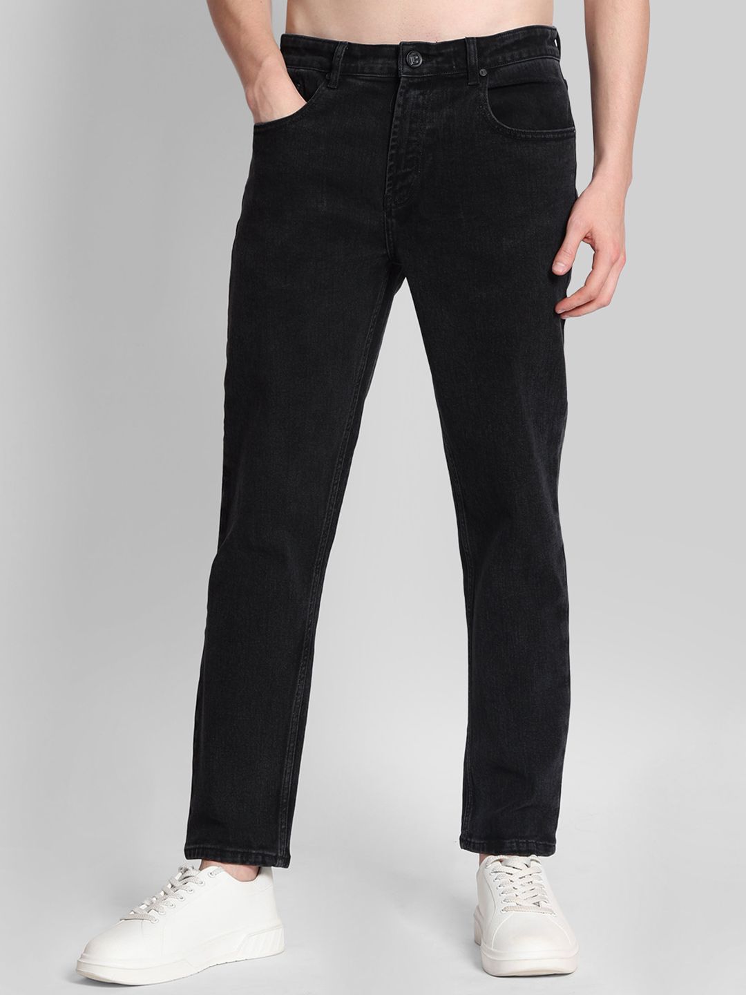 Bene Kleed Men Charcoal Regular Fit Mid-Rise Light Fade Jeans