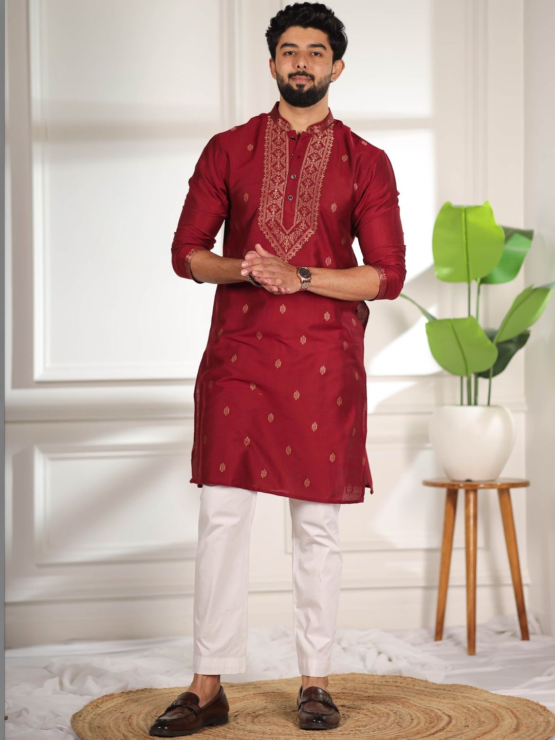 Koshin Men Ethnic Motifs Woven Design Mandarin Collar Cotton Straight Kurtas
