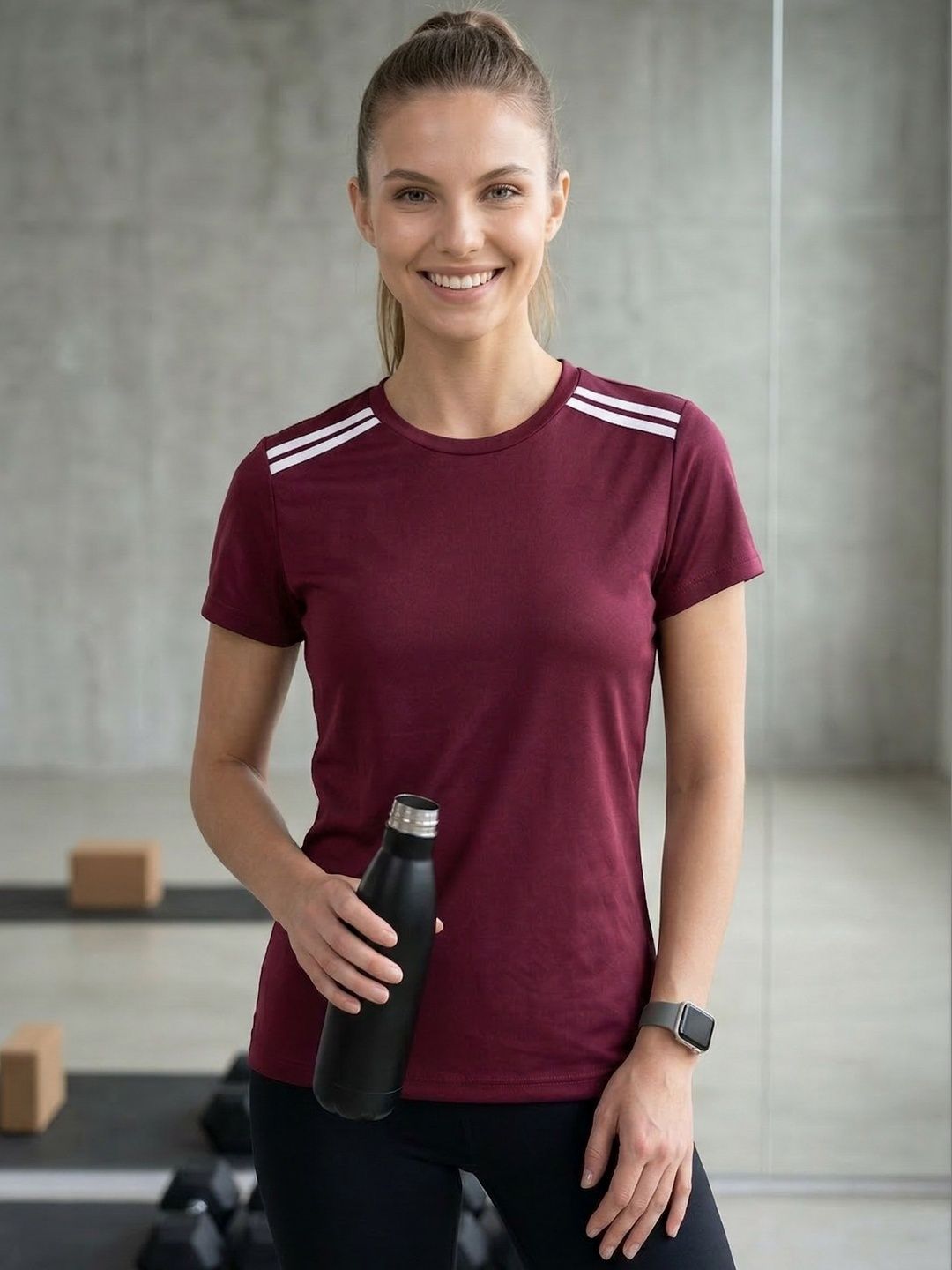 HRX by Hrithik Roshan HRX by Hrithik Roshan Women Rapid-dry Regular Fit Training Tshirts