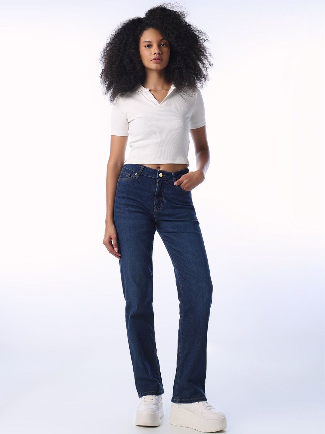 Straight Fit Mid-Rise Jeans ONLY Women's Solid Straight Fit Mid-rise Blue Jeans