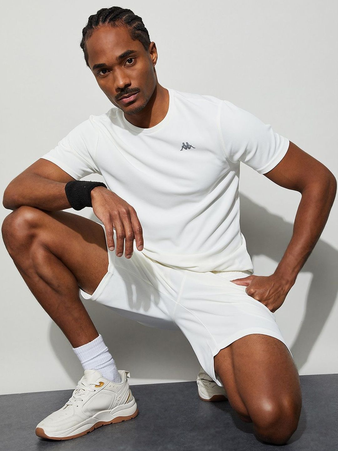 Kappa Men Off White Solid Polyester Regular T Shirt Tshirts