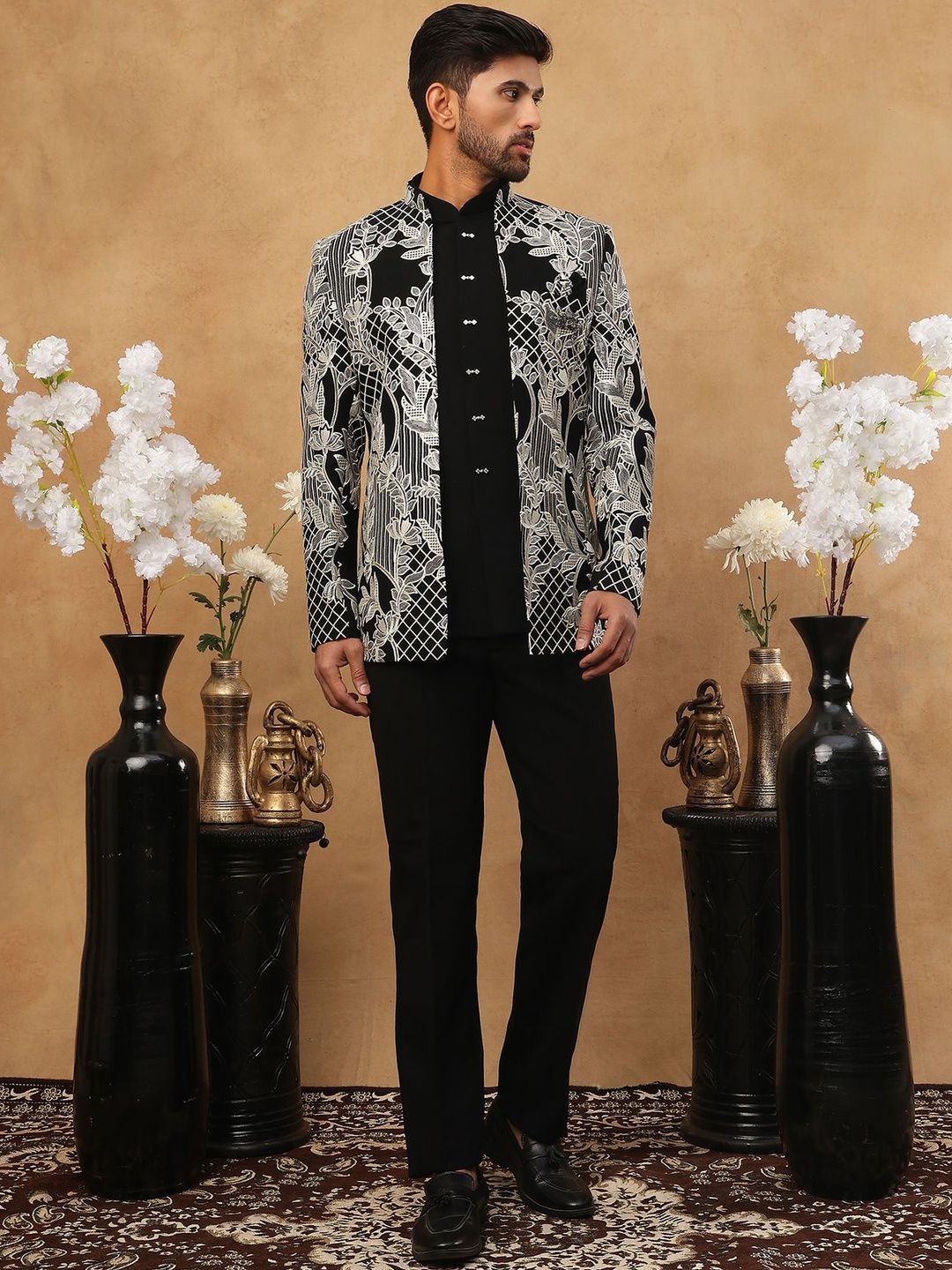 Jompers Embroidered Mandarin Collar Sherwani