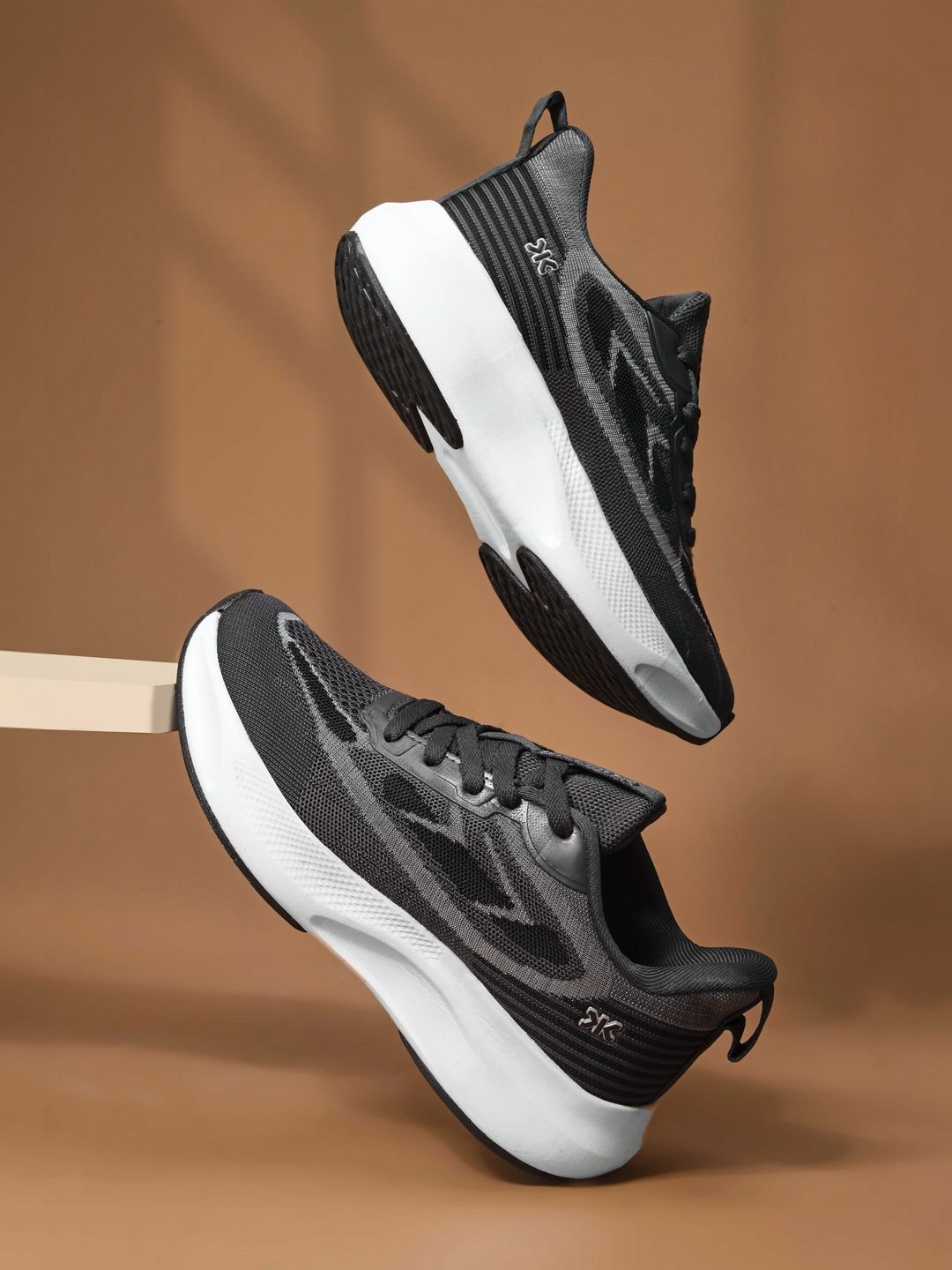 Killer Men Mesh Running Shoes