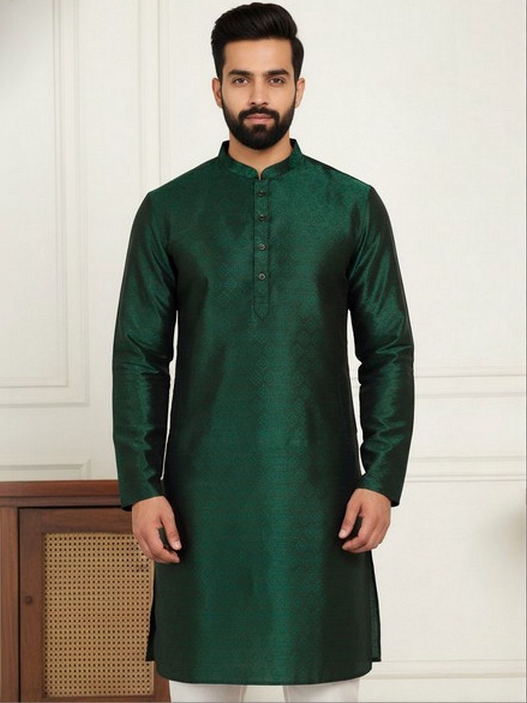 HERE&NOW Men Thread Work Grandeur & Majestic Artwork Jacquard Kurta