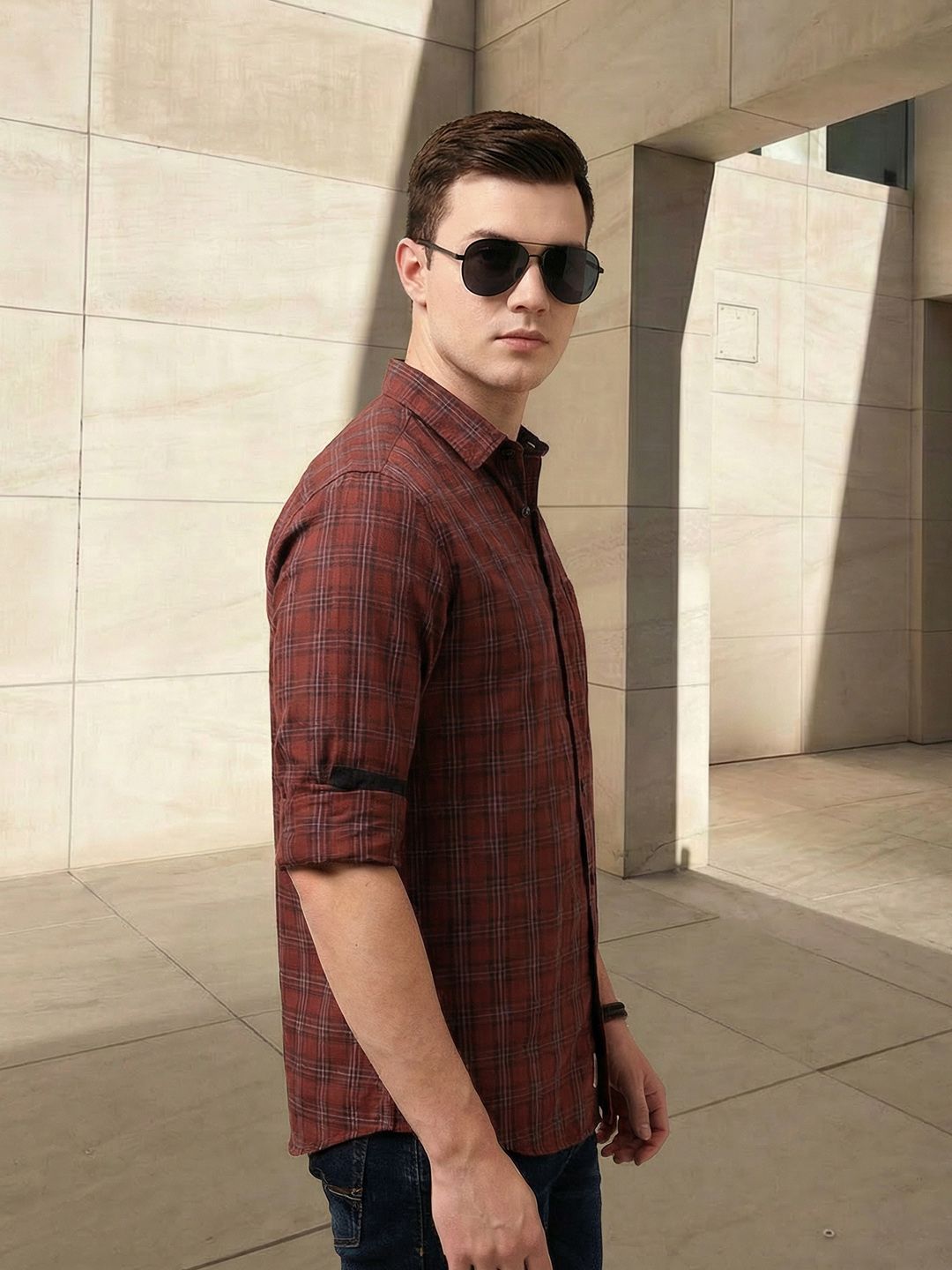 Roadster Men Maroon & Grey Regular Fit Checked Casual Shirt