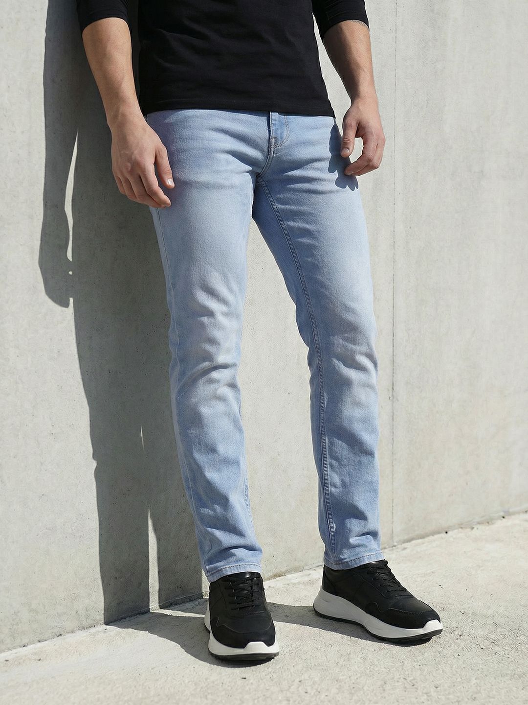 The Roadster Life Co. Men Slim Fit Mid-Rise Light Fade Stretchable Jeans