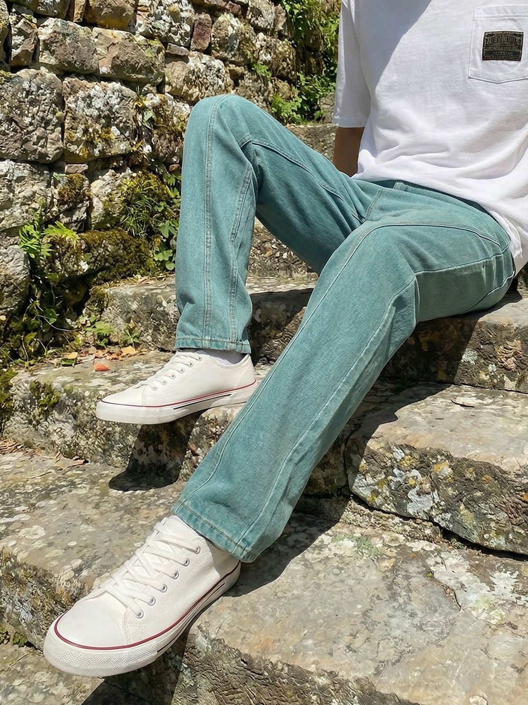 The Roadster Life Co. Men Vintage Wash Pure Cotton Straight Fit Jeans