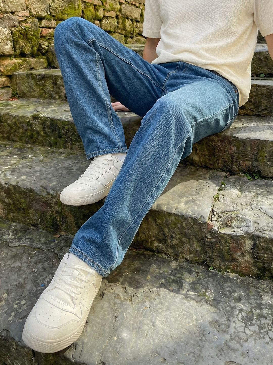 The Roadster Life Co. Men Mid-Rise Pure Cotton Straight Fit Jeans
