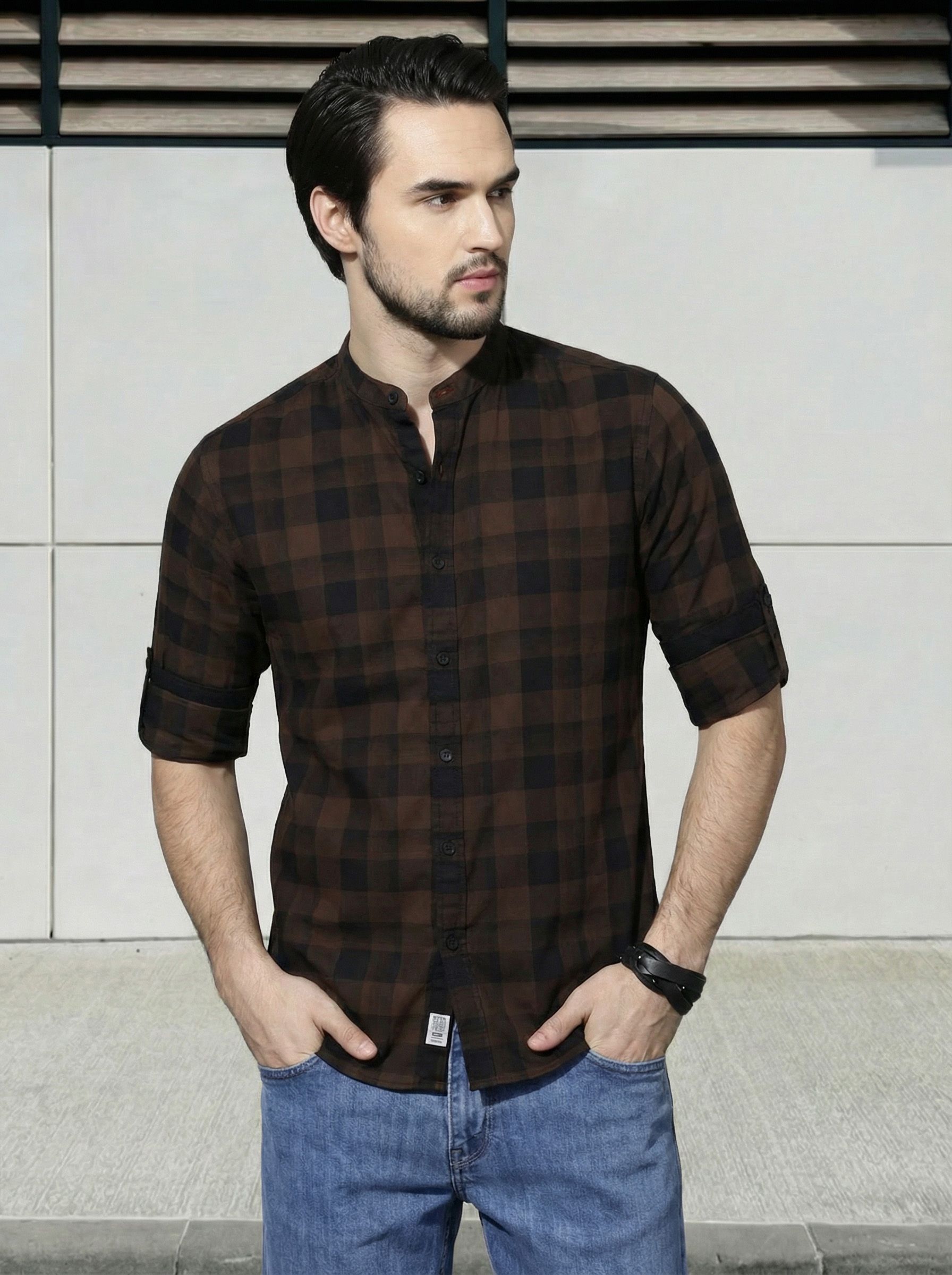 Roadster Men Brown & Black Slim Fit Checked Casual Shirt