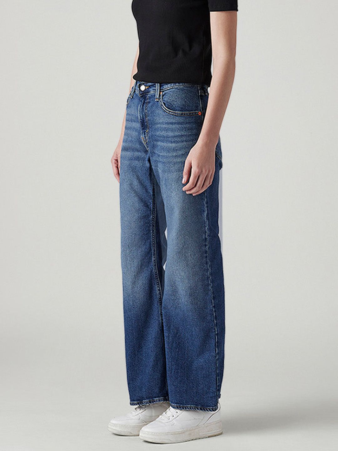 Classic Bootcut Mid-Rise Light Fade Stretchable Jeans