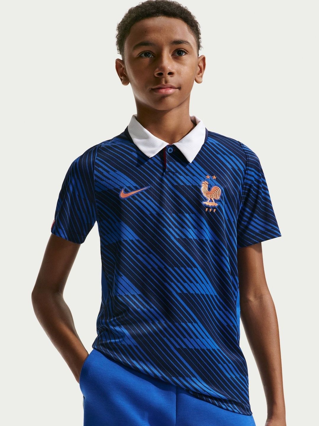 サッカー MIC football Tシャツ BORN TO PLAY 2026 Buy Nike FFF 2026 Stadium Home Older Kids' Dri-FIT Football