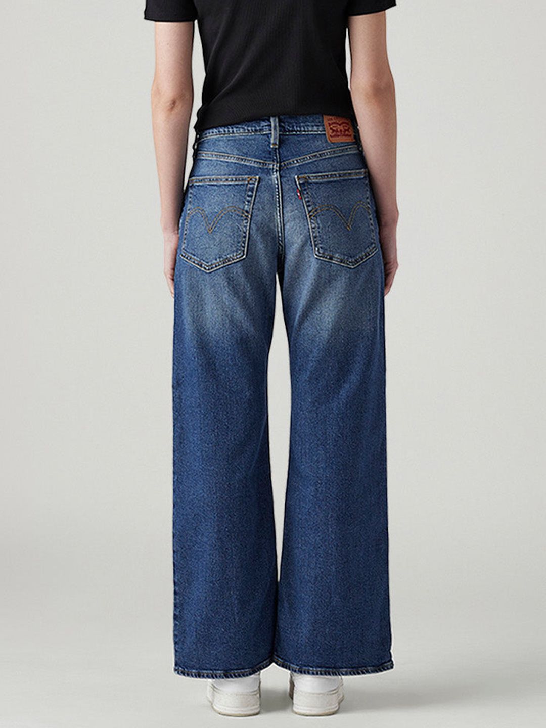 Classic Bootcut Mid-Rise Light Fade Stretchable Jeans