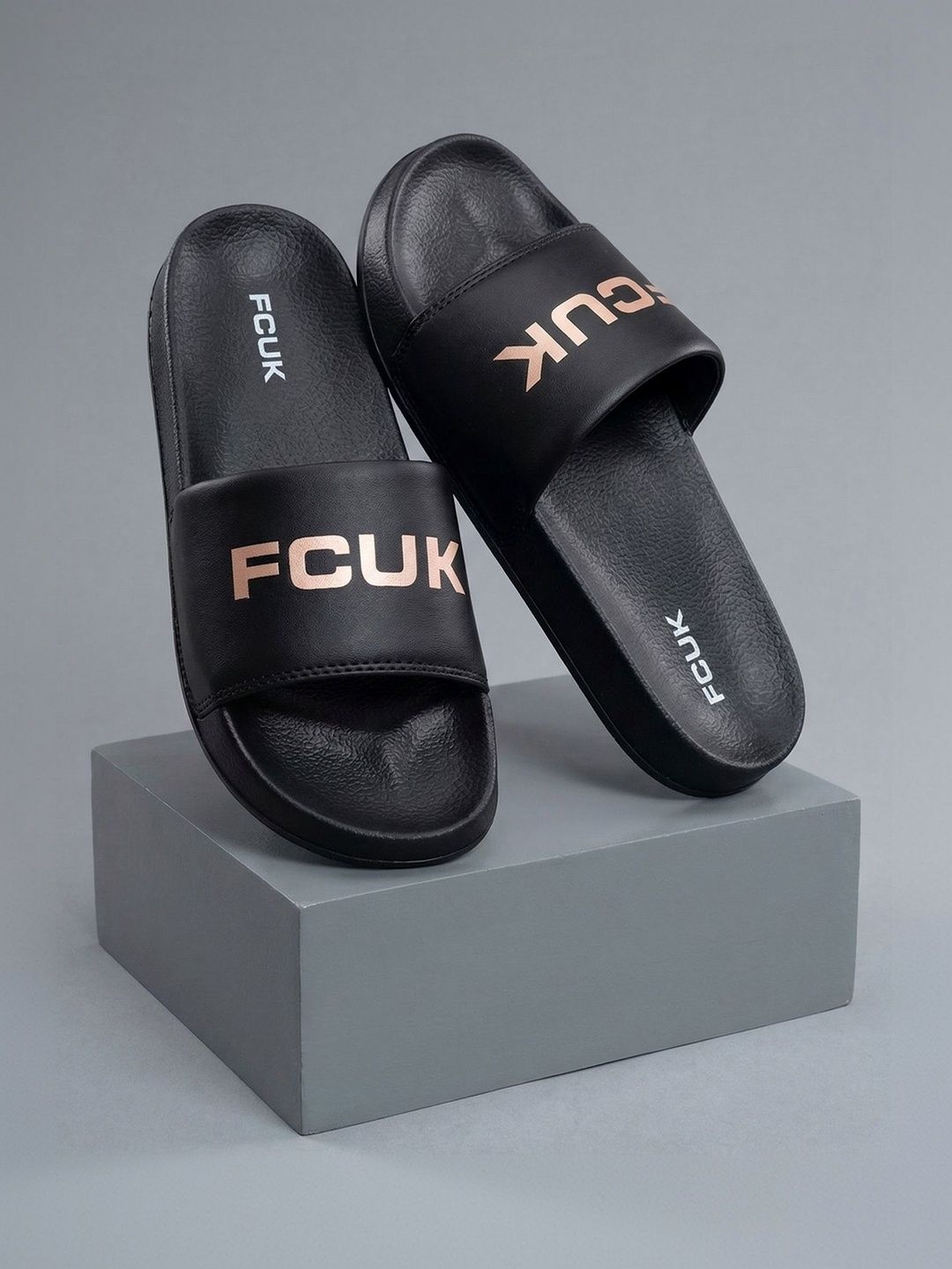 FCUK Men Sliders