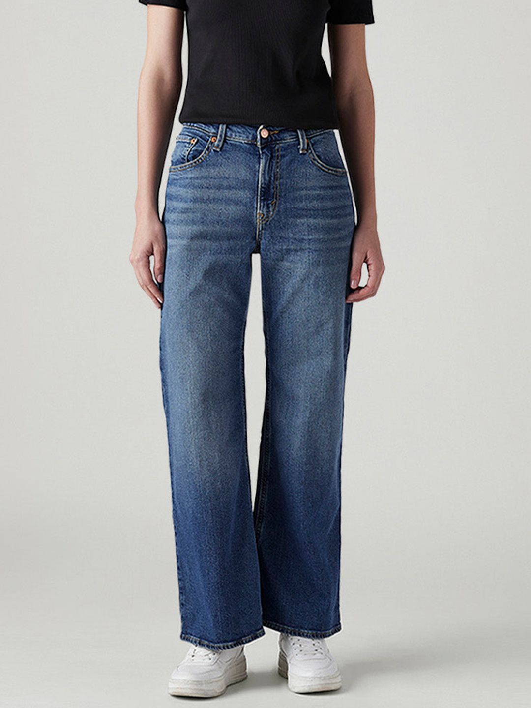 Classic Bootcut Mid-Rise Light Fade Stretchable Jeans