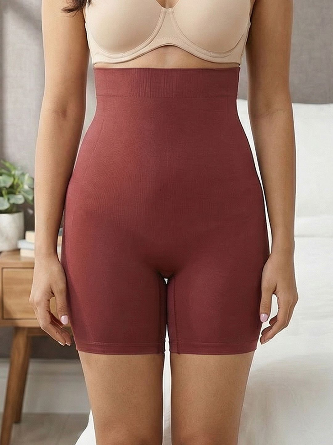 Zivame Women Solid Seamless Tummy & Thigh Shapewear