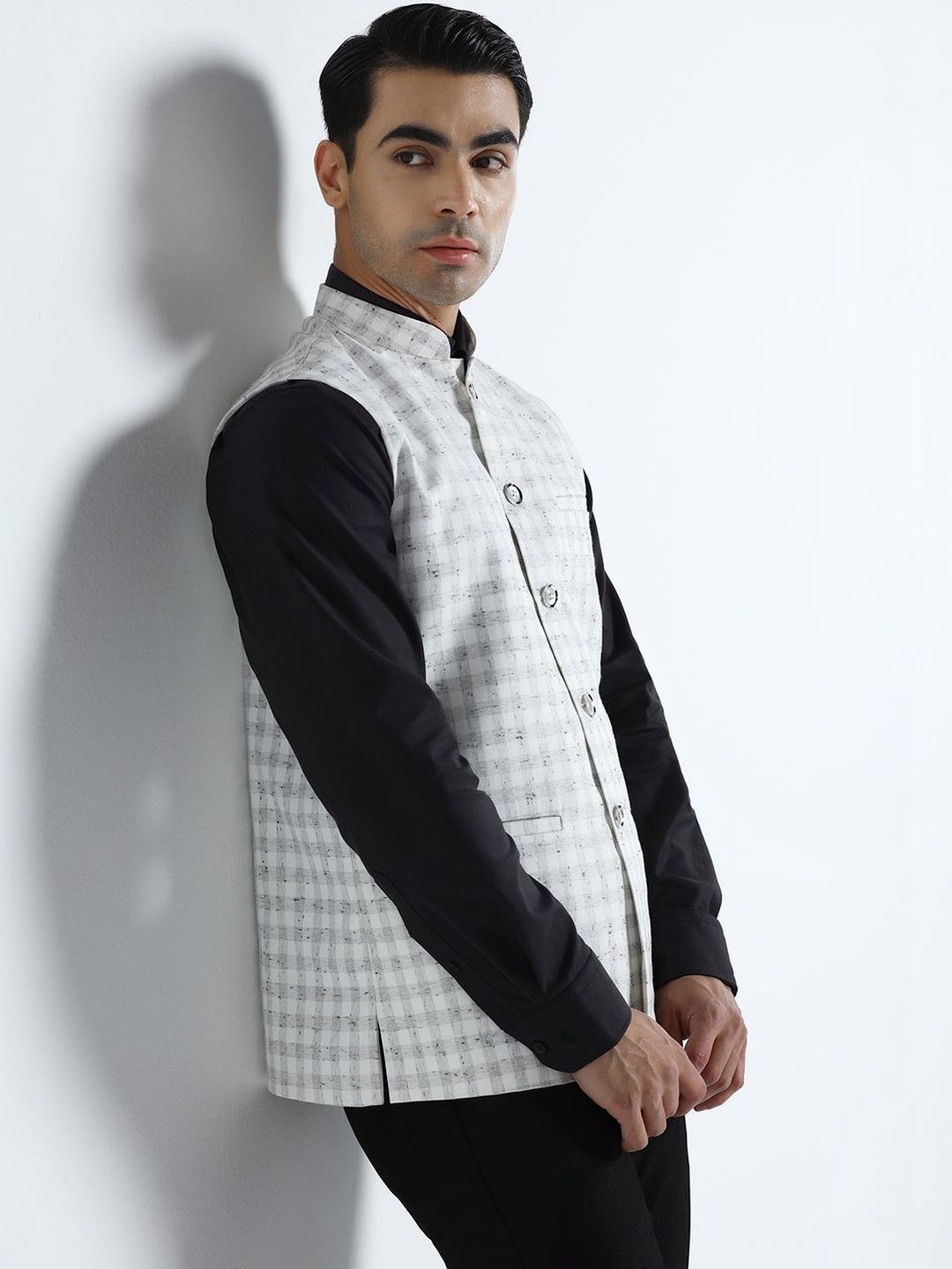 TAHVO Checked Woven Nehru Jackets