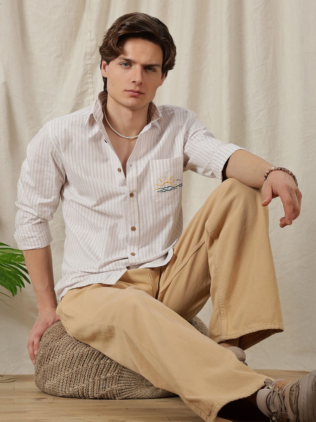 Eszett Men Graphic Printed Spread Collar Cotton Shirt