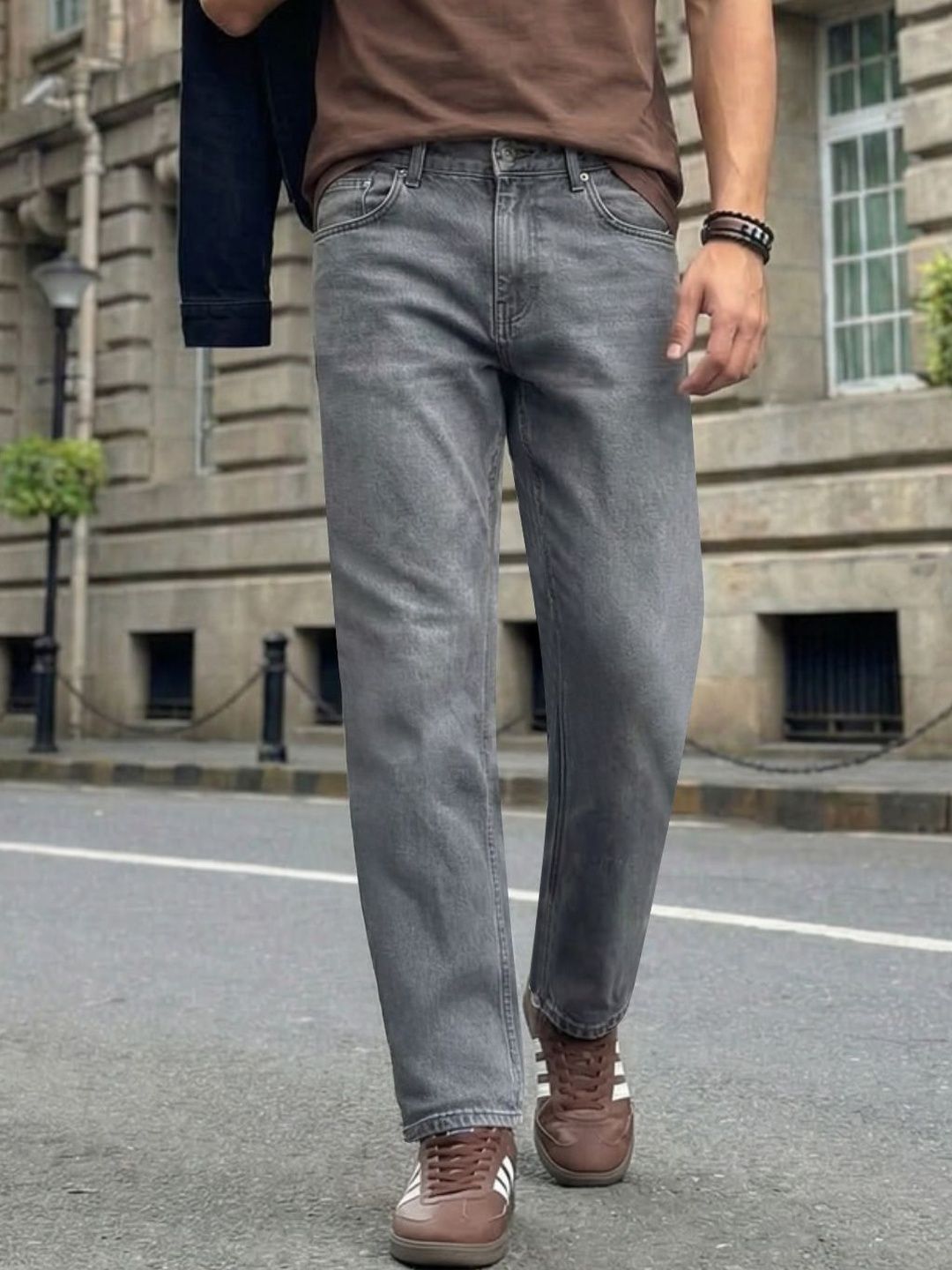 Urbano Fashion Men Washed Grey Relaxed Fit Mid-Rise Heavy Fade Denim Stretchable Jeans