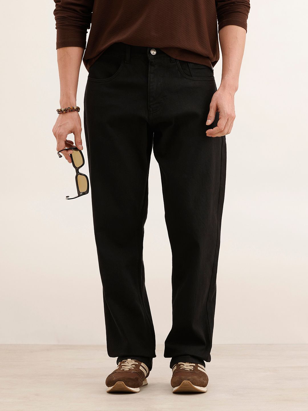 WROGN Men Relaxed Fit Mid-Rise Light Fade Stretchable Jeans